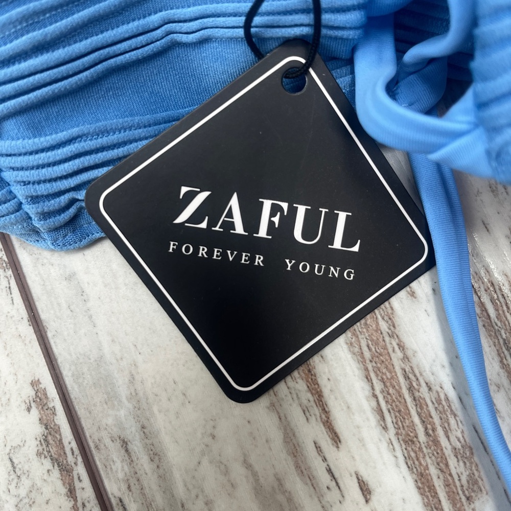 Zaful Light Blue Textured V-Notch Bandeau Bikini Set High Waisted Small NWT - Picture 7 of 9